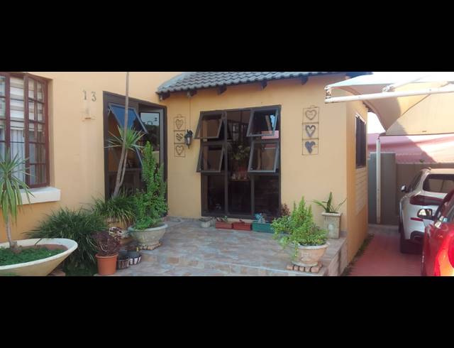 3 BEDROOM SECTIONAL TITLE FOR SALE IN CASHAN